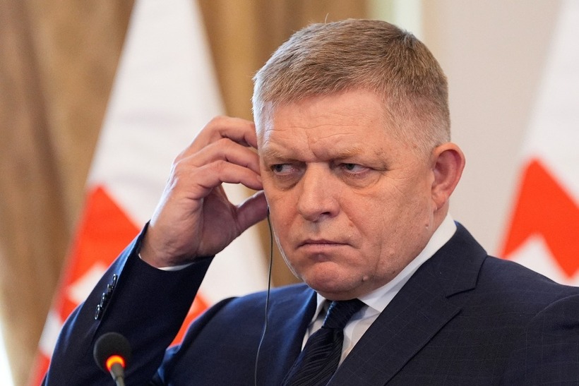 Thủ tướng Slovakia Robert Fico tại cuộc họp báo ở thủ đô Bratislava ngày 15/2. Ảnh: Reuters
