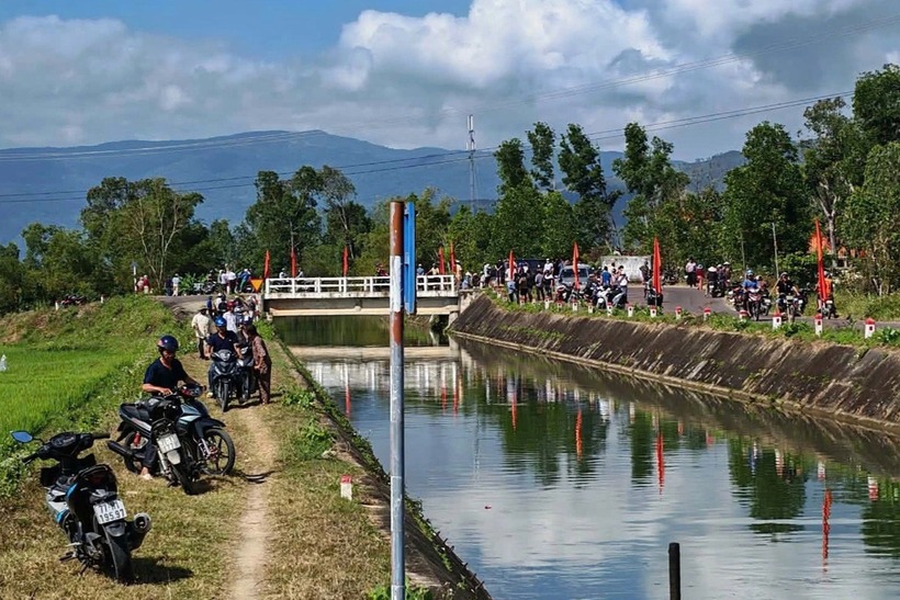Khu vực kênh Văn Phong, nơi phát hiện hai thi thể và chiếc ô tô. (Ảnh: Dân trí)