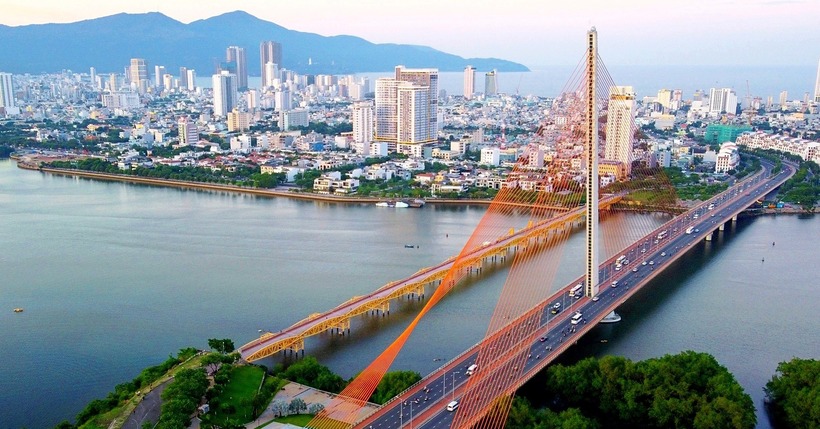 Theo ông Nguyễn Khánh Ngọc, chỉ khi có một hệ thống pháp luật tốt, được thực hiện nghiêm minh thì đất nước nói chung và thành phố Đà Nẵng nói riêng mới có thể phát triển nhanh và bền vững, cải thiện đời sống Nhân dân (Trong ảnh: Một góc từ trên cao của thành phố Đà Nẵng).