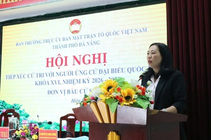 Bà Nguyễn Thị Thanh Phương, Phó Chủ tịch Ủy ban MTTQ Việt Nam thành phố Đà Nẵng chủ trì và trực tiếp điều hành hội nghị.