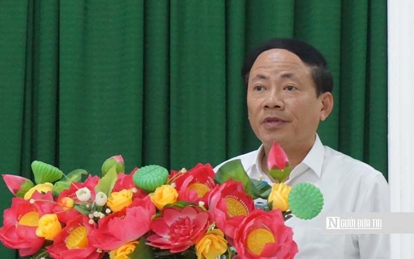 Ông Phạm Anh Tuấn trình bày chương trình hành động trước cử tri phường Quy Nhơn Đông.