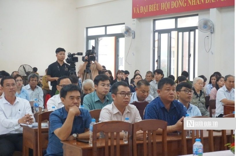 Cử tri phường Quy Nhơn Đông đánh giá cao chương trình hành động của các ứng cử viên đại biểu.
