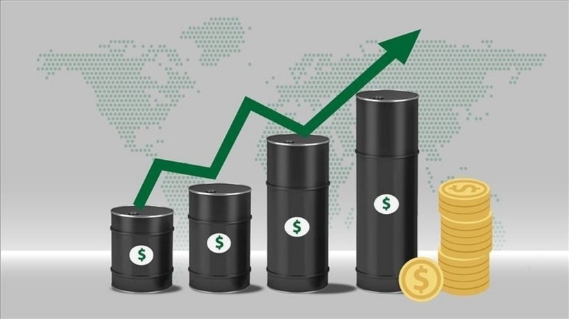 Giá xăng dầu hôm nay (6/3): Giá dầu thế giới tiếp tục tăng. (Ảnh minh họa: Anadolu Ajaisu)