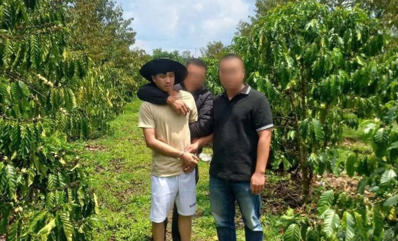 Lực lượng công an đã bắt giữ N.Q.T khi đối tượng đang lẩn trốn tại một vườn cà phê.