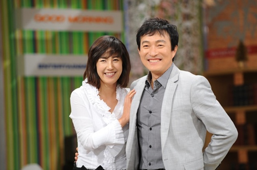 Nam diễn viên Lee Jae Ryong và vợ.