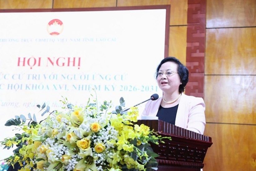 Phó Thủ tướng Chính phủ Phạm Thị Thanh Trà phát biểu tại Hội nghị tiếp xúc cử tri với người ứng cử đại biểu Quốc hội khóa XVI (Ảnh: VGP).