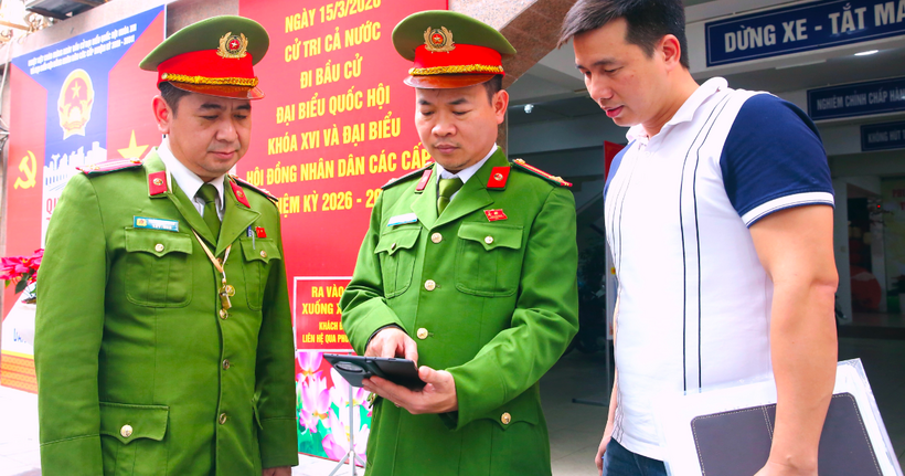Công an Hà Nội chủ động bảo đảm tuyệt đối an ninh, an toàn cho bầu cử Quốc hội khóa XVI - 5