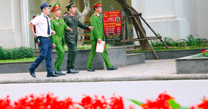 Công an Hà Nội chủ động bảo đảm tuyệt đối an ninh, an toàn cho bầu cử Quốc hội khóa XVI - 8