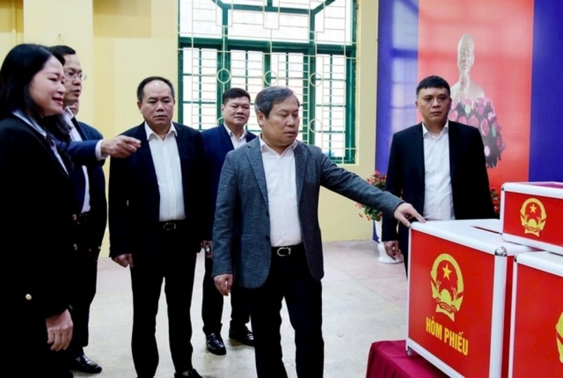 Chủ tịch UBND Thành phố Hà Nội Vũ Đại Thắng kiểm tra công tác chuẩn bị bầu cử tại các phường: Ba Đình, Ngọc Hà, Giảng Võ.