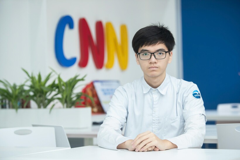 Nam sinh chuyên Anh đạt IELTS 9.0 ngay lần thi đầu tiên