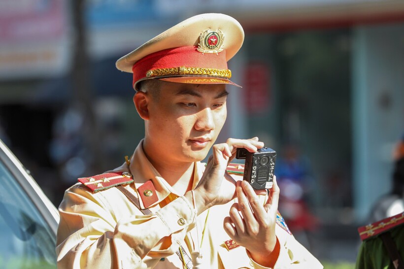 Hoạt động kiểm tra, xử lý vi phạm của CSGT được triển khai thường xuyên nhằm nâng cao ý thức chấp hành của người tham gia giao thông.