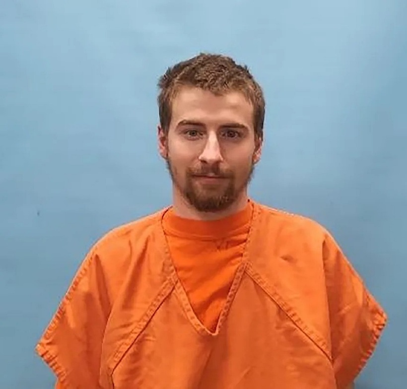 Nghi phạm Ivan Miller (22 tuổi). Ảnh: Archuleta County Jail