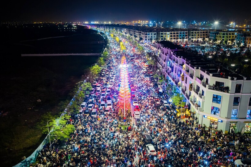 Lễ hội Xuân Vũ Yên 2026 thu hút đông đảo du khách đến vui chơi, trải nghiệm