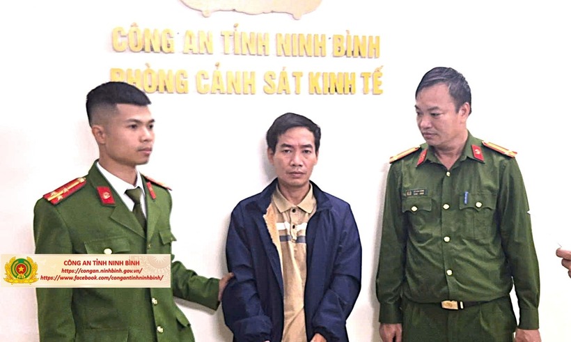 Đối tượng truy nã đặc biệt nguy hiểm Trần Văn Toàn đã tự nguyện đến Cơ quan CSĐT Công an tỉnh Ninh Bình để đầu thú