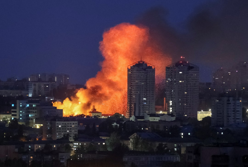 Nga không kích mục tiêu Ukraine. Ảnh minh họa: Reuters