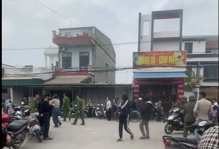 Cơ quan công an đang phong tỏa hiện trường vụ việc. Ảnh: VTC News