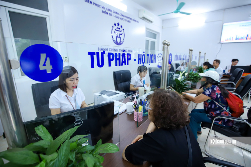 Bộ Nội vụ đang lấy ý kiến đối với dự thảo Nghị định quy định về xử lý kỷ luật viên chức (Ảnh: Hữu Thắng).