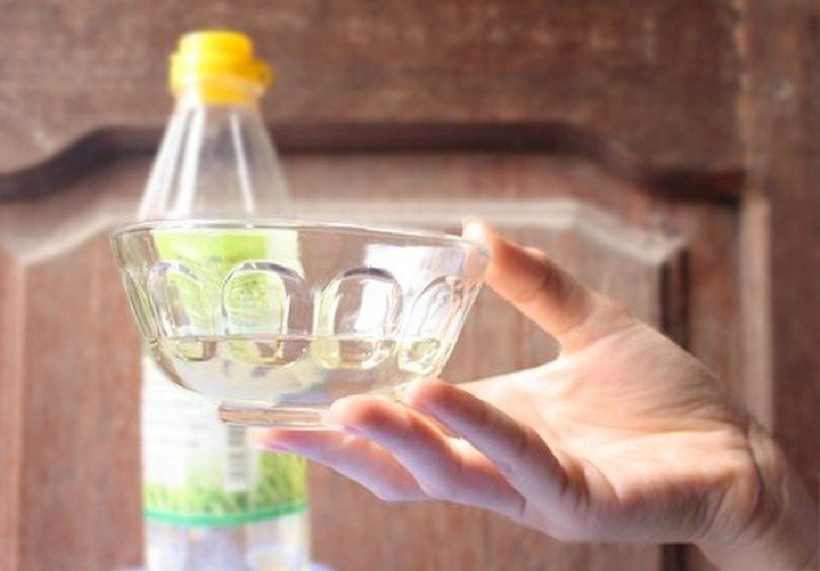 Cách phân biệt giấm lên men tự nhiên và giấm pha hóa chất.