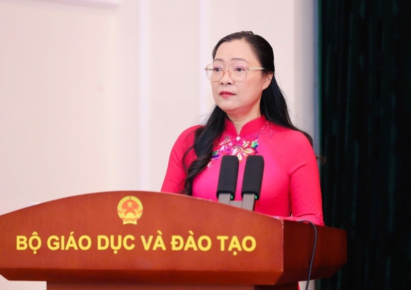 Tân Thứ trưởng Nguyễn Thị Quyên Thanh phát biểu nhận nhiệm vụ. Ảnh: MOET