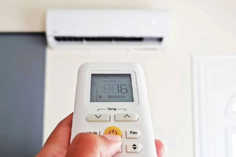 Việc sử dụng điều hòa vào mùa lạnh có thể giúp không gian trong nhà trở nên ấm áp và dễ chịu hơn, tuy nhiên cần điều chỉnh nhiệt độ hợp lý để đảm bảo sức khỏe và tiết kiệm điện.