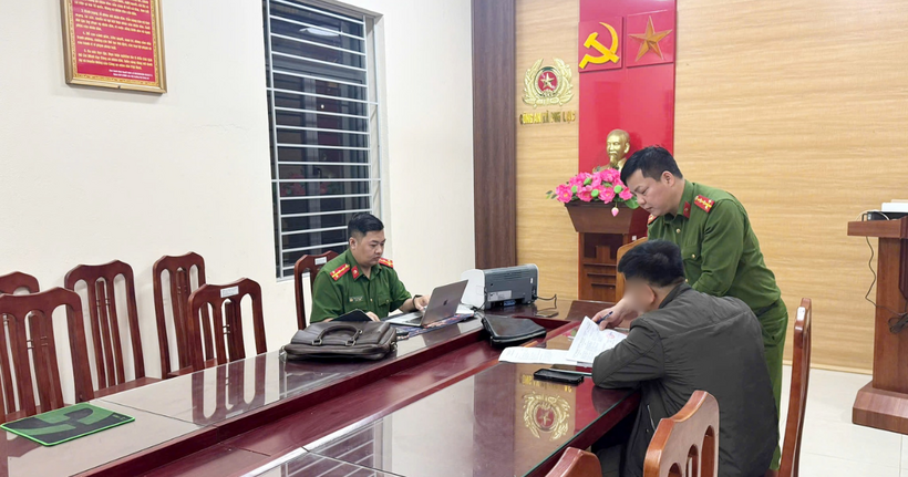 Đ.V.T  tại cơ quan công an. (Ảnh: Công an Thái Nguyên)