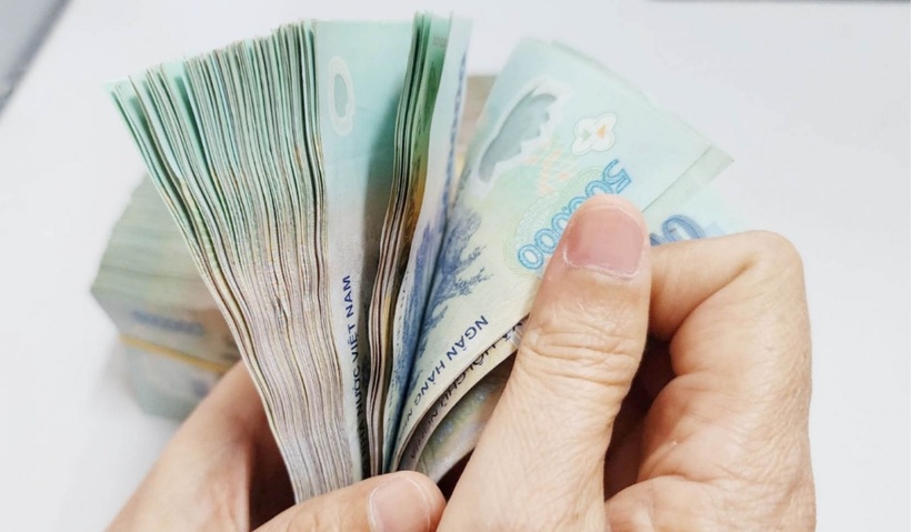 Để có tiền đánh bạc và chi tiêu cá nhân, Huệ đã chiếm đoạt hơn 2,2 tỷ đồng của các bị hại. (Ảnh minh họa)