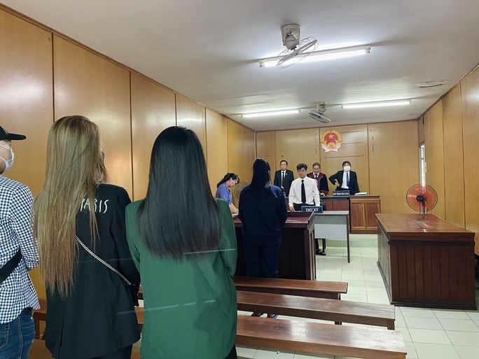 Hình ảnh phiên xét xử. Ảnh: Người lao động