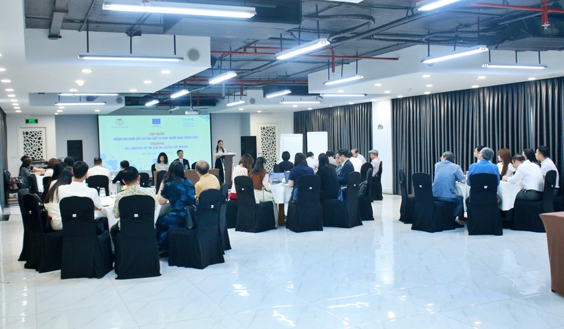 Lớp tập huấn có sự tham gia của đại diện Hội luật gia nhiều tỉnh/thành, cùng các Trung tâm Tư vấn pháp luật thuộc Hội Luật gia Việt Nam.
