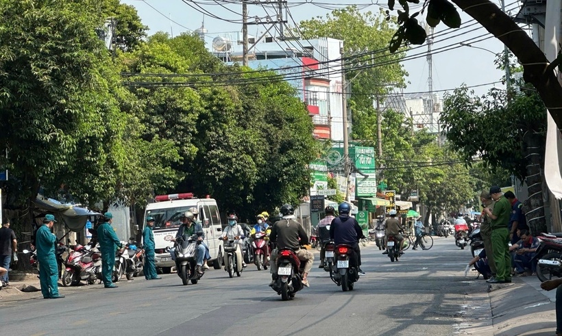 Lực lượng chức năng có mặt tại hiện trường. (Ảnh: Tiền phong)