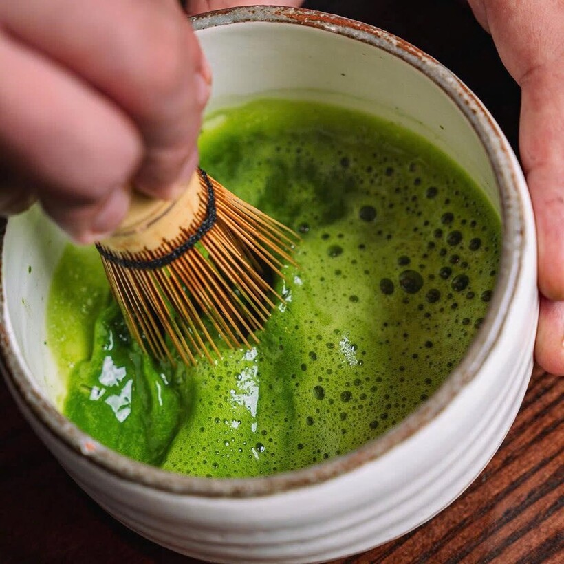 Pha chế chuyên nghiệp, cam kết về tính đồng nhất chất lượng trong toàn hệ thống Matcha Vibe.