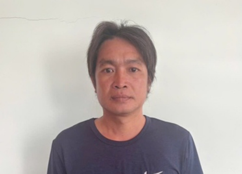 Đối tượng Trần Quốc Tuấn đến Công an xã Thạnh An đầu thú. Ảnh: Công an TP Cần Thơ.