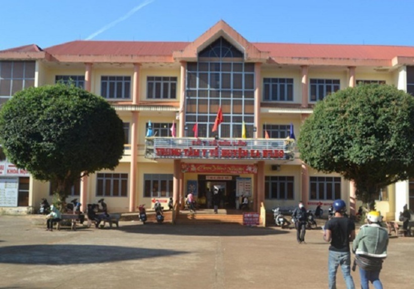 Bộ Y tế yêu cầu khẩn trương điều tra vụ 61 người nghi ngộ độc sau ăn bánh mì ở Đắk Lắk