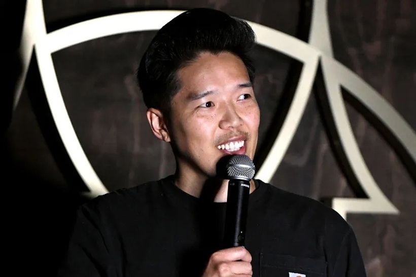Diễn viên, biên kịch Alex Duong. Ảnh: TMZ