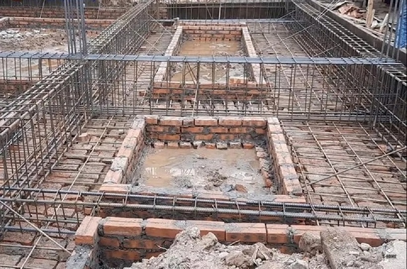 Móng cọc sâu thường được dùng cho các công trình nhà 1 tầng có tải trọng lớn như nhà xưởng, thiết kế biệt thự,...