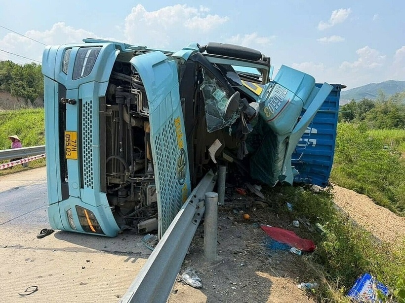 Hiện trường vụ tai nạn. Ảnh: VnExpress.