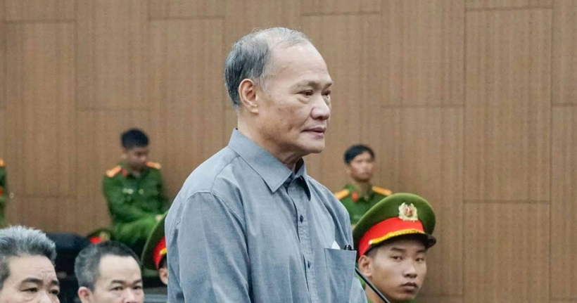 Cựu Thứ trưởng Hoàng Văn Thắng tại tòa.