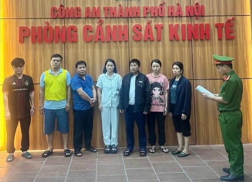 Các đối tượng trong đường dây tiêu thụ gần 300 tấn thịt lợn bệnh vào các bếp ăn. Ảnh: Báo Dân trí.