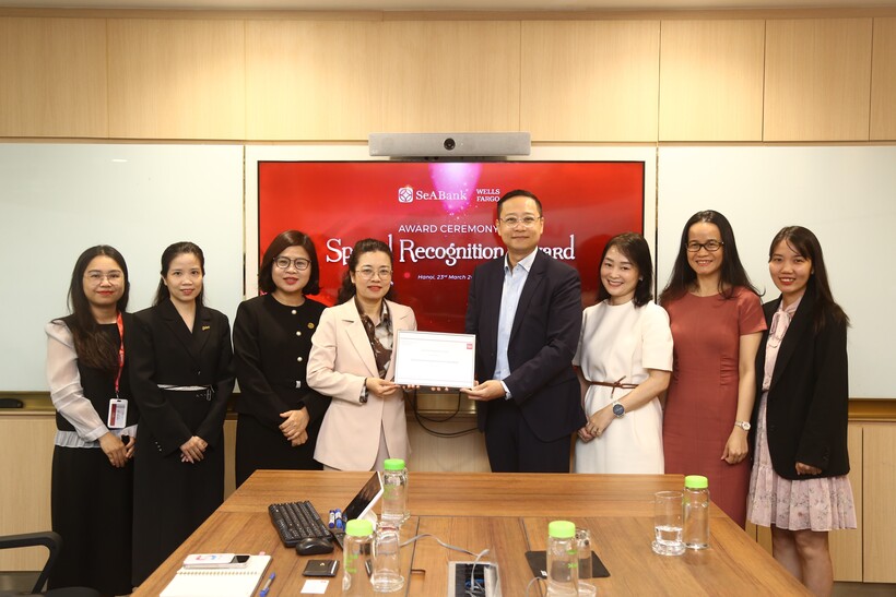 Wells Fargo trao tặng Giải thưởng “Ngân hàng được công nhận đặc biệt về thanh toán quốc tế 2024-2025” cho SeABank - 1