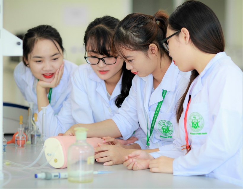 Mùa tuyển sinh đại học giai đoạn 2026-2027 đang đến gần trong sự kỳ vọng của hàng triệu thí sinh. Ảnh minh họa