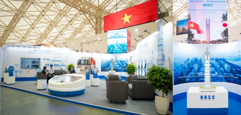 Không gian trưng bày của Công ty Cổ phần Đầu tư & Phát triển Thành phố Thông minh Bắc Hà Nội (NHSC) và mô hình Tháp Tài chính 108 tầng