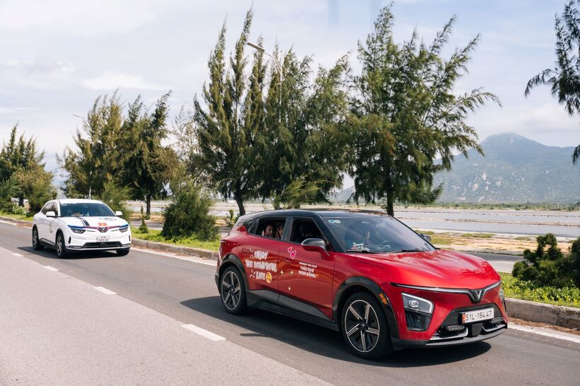 VinFast VF 7 khiến người dùng quyết gắn bó lâu dài: Cầm lái một lần là “dính”, chi phí nhẹ đi rõ rệt - 2