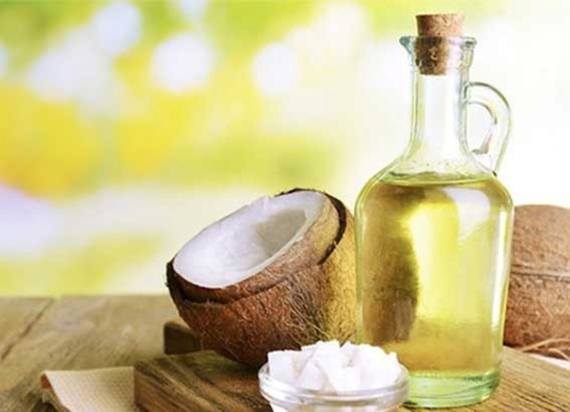 Từ dưỡng da, chăm sóc tóc đến làm mềm môi và móng, dầu dừa đều mang lại nhiều lợi ích nếu sử dụng đúng cách. Điều quan trọng là chọn dầu dừa chất lượng, dùng với lượng vừa phải và kiên trì để thấy hiệu quả rõ rệt.