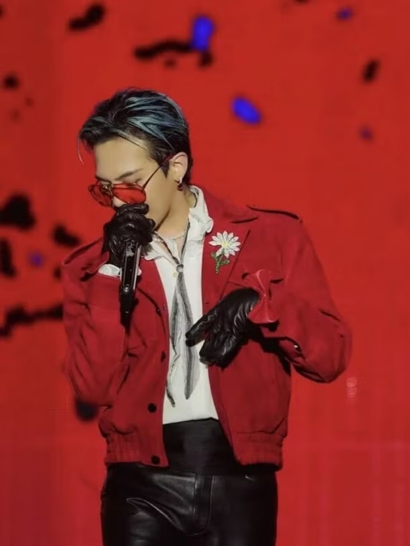Sự trở lại của G-Dragon với album solo thứ ba Übermensch đã tạo nên cú hích lớn.