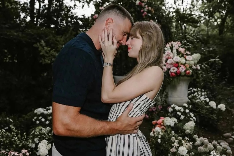 Taylor Swift nhận lời cầu hôn của bạn trai vào năm 2025. Ảnh: Daily Mail
