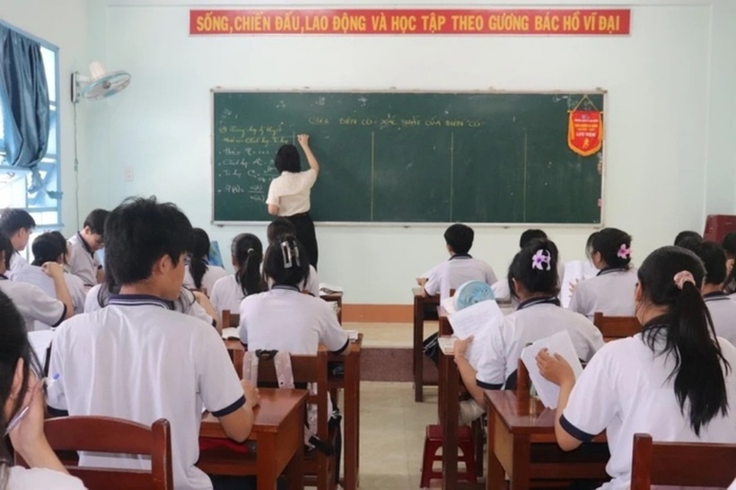 Cấm trường học tự ý dạy bù để nghỉ liên tục 9 ngày trong dịp Lễ 30/4. Ảnh: Báo Người lao động.
