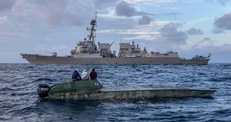 Tàu khu trục USS Michael Murphy của Mỹ hoạt động trên biển. Ảnh: Southcom