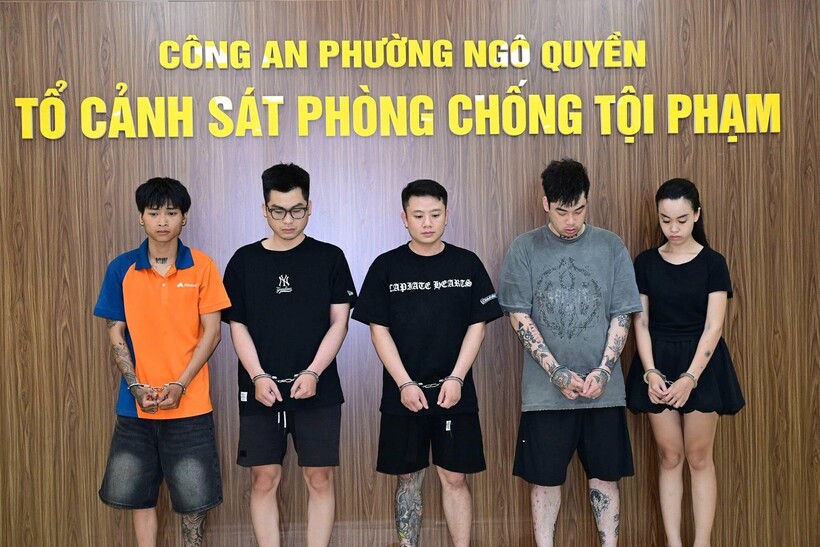 Các đối tượng tại Công an phường Ngô Quyền. Ảnh: Công an TP Hải Phòng.