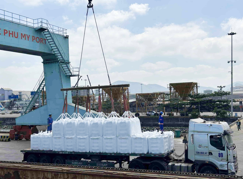 Phú Mỹ đẩy mạnh xuất khẩu ure kỹ thuật, tận dụng cơ hội giá thế giới tăng cao  - 1