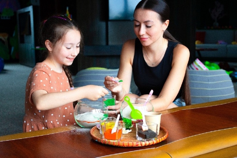 Workshop trang trí hủ cát.