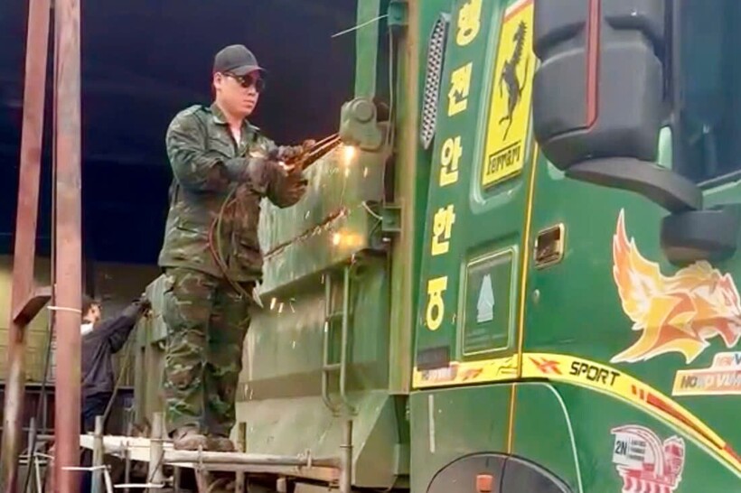 Xe vi phạm được yêu cầu cắt bỏ phần thành cơi nới.